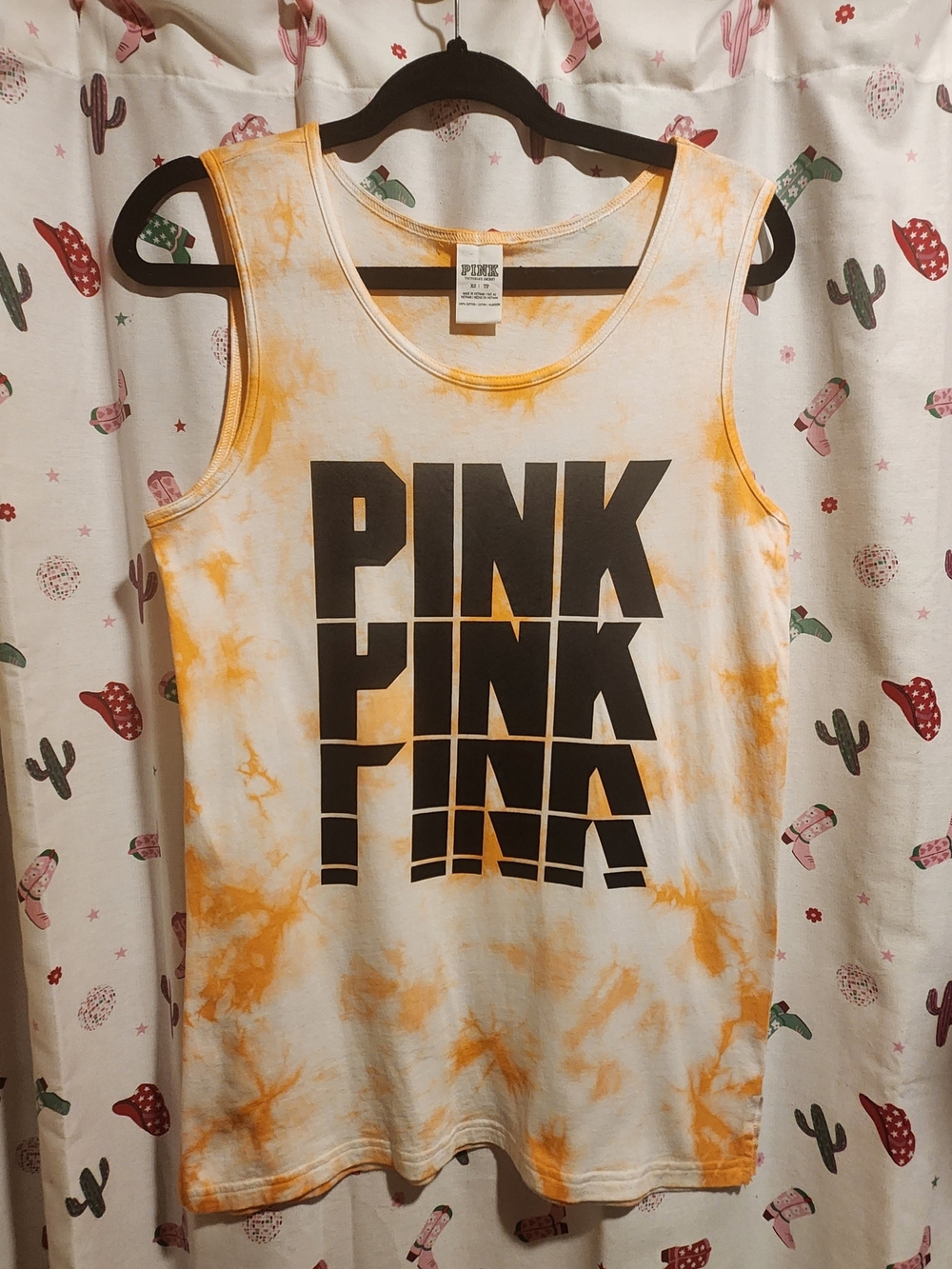 SZ XS VS PINK TIE DYE CAMPUS TANK TOP.